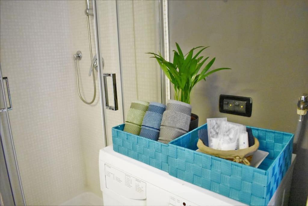 Guest House Manzoni โกโม ภายนอก รูปภาพ